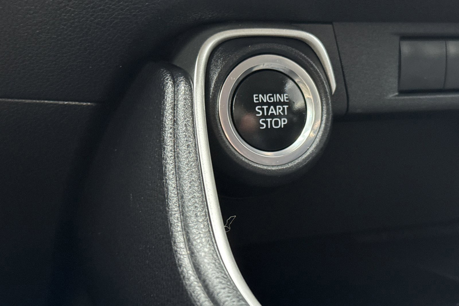 Used 2024 Toyota Grand Highlander AWD image 25