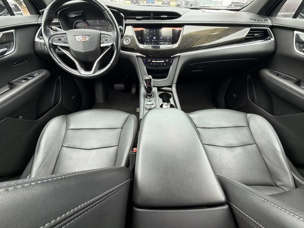 Used 2021 Cadillac XT6 Premium Luxury FWD image 24