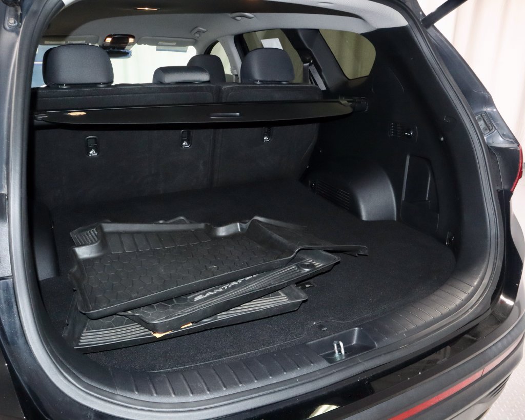Used 2023 Hyundai Santa Fe SEL AWD/4WD image 13