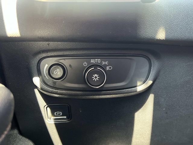 Used 2020 GMC Terrain SLE w/ Driver Convenience Package FWD image 28