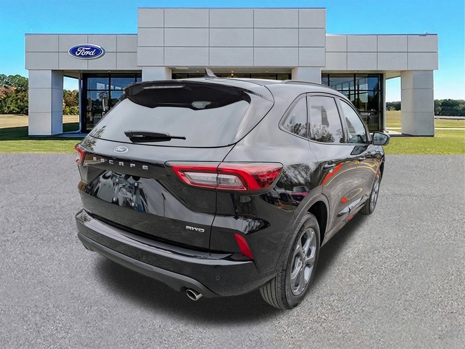 Certified 2023 Ford Escape ST-Line w/ Tech Pack #1 image 4