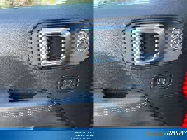 Used 2021 Jeep Wrangler Unlimited Sahara w/ Cold Weather Group image 38