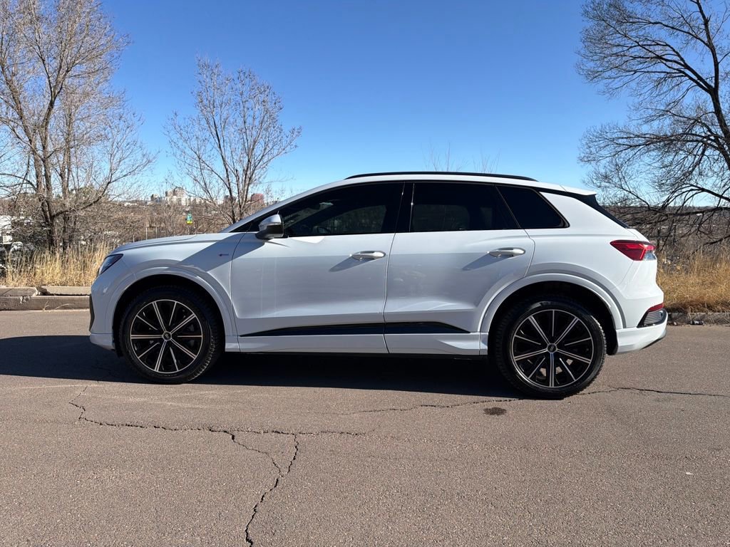 Used 2022 Audi Q4 e-tron Prestige image 2