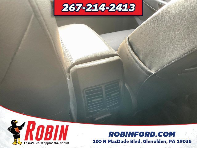Certified 2017 Ford Escape Titanium AWD/4WD image 12
