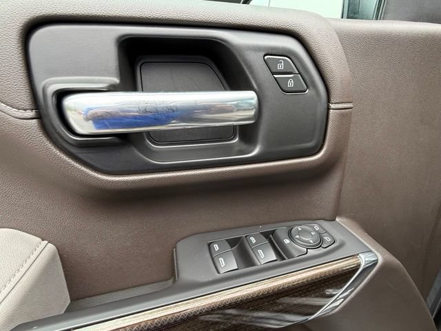 Used 2021 Chevrolet Silverado 1500 RST w/ Texas Edition Plus AWD/4WD image 14