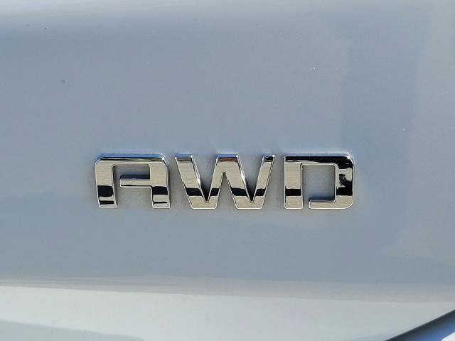 Used 2022 Chevrolet Equinox LS w/ LS Convenience Package AWD/4WD image 11