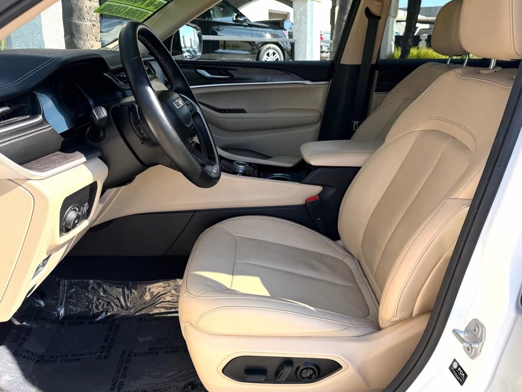 Used 2022 Jeep Grand Cherokee Limited image 16