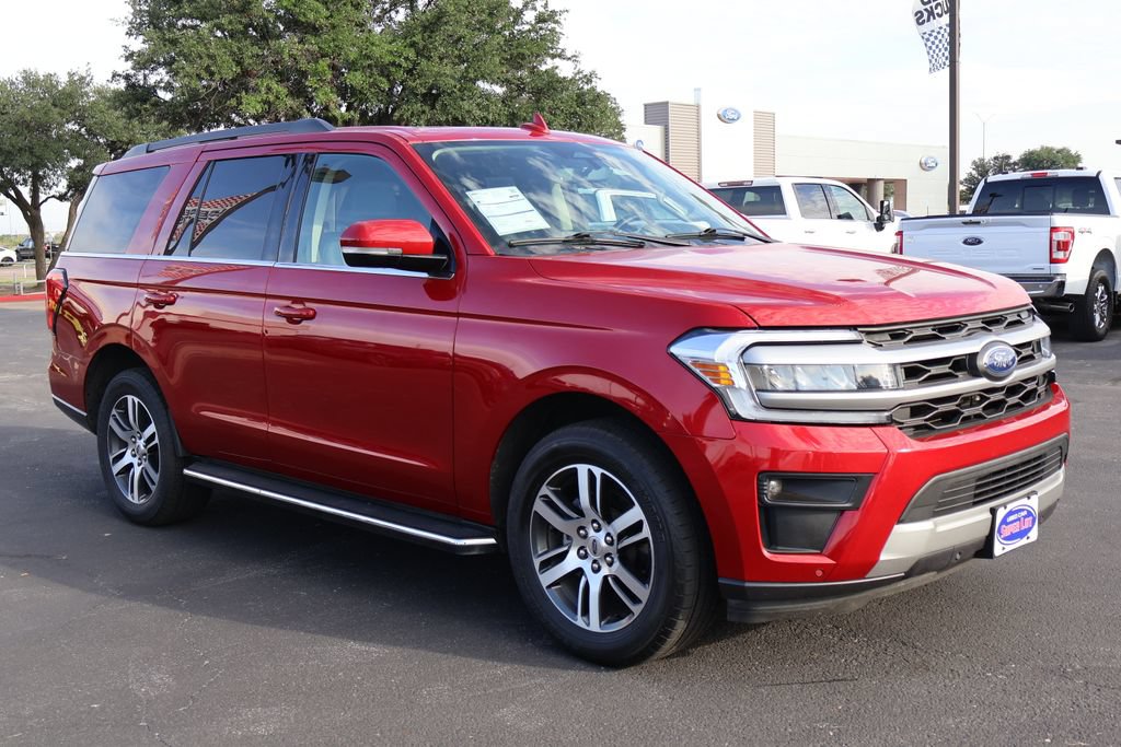 Certified 2022 Ford Expedition XLT RWD image 14