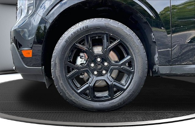 Certified 2025 Ford Maverick XLT w/ Black Appearance Package AWD/4WD image 34