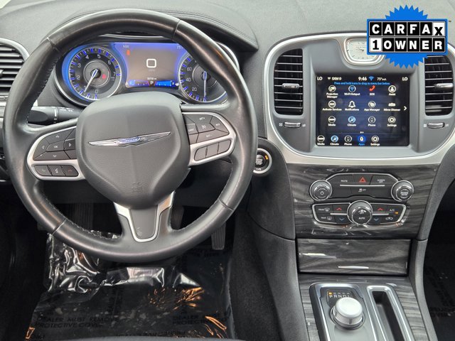 Used 2022 Chrysler 300 Touring RWD image 24