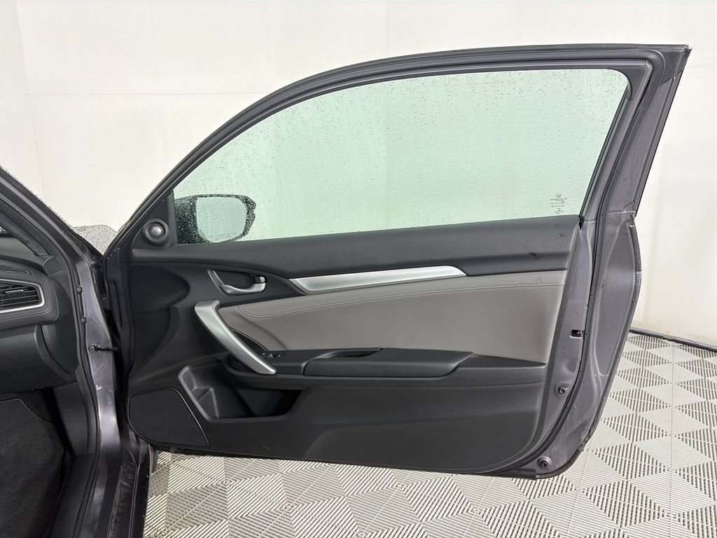 Used 2017 Honda Civic Touring image 25