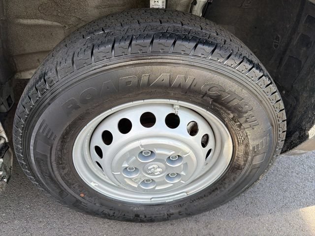 Used 2025 RAM ProMaster 2500 w/ U-Haul Equipment Group FWD image 22