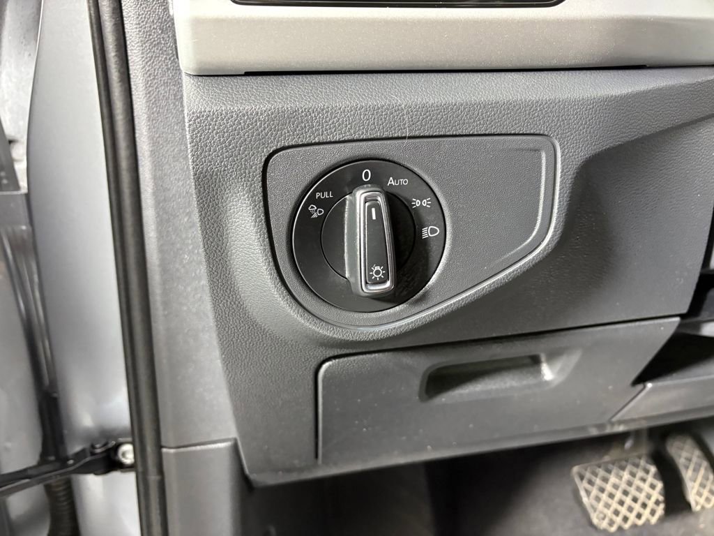 Used 2023 Volkswagen Atlas SE image 15