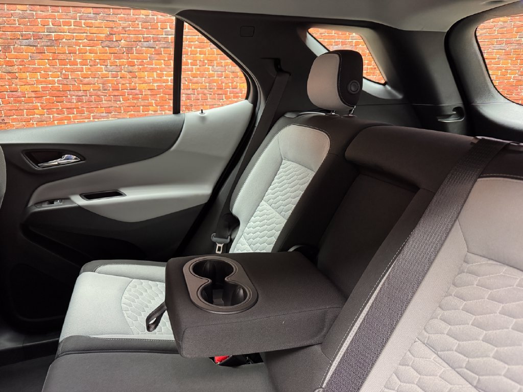 Used 2018 Chevrolet Equinox LS FWD image 10