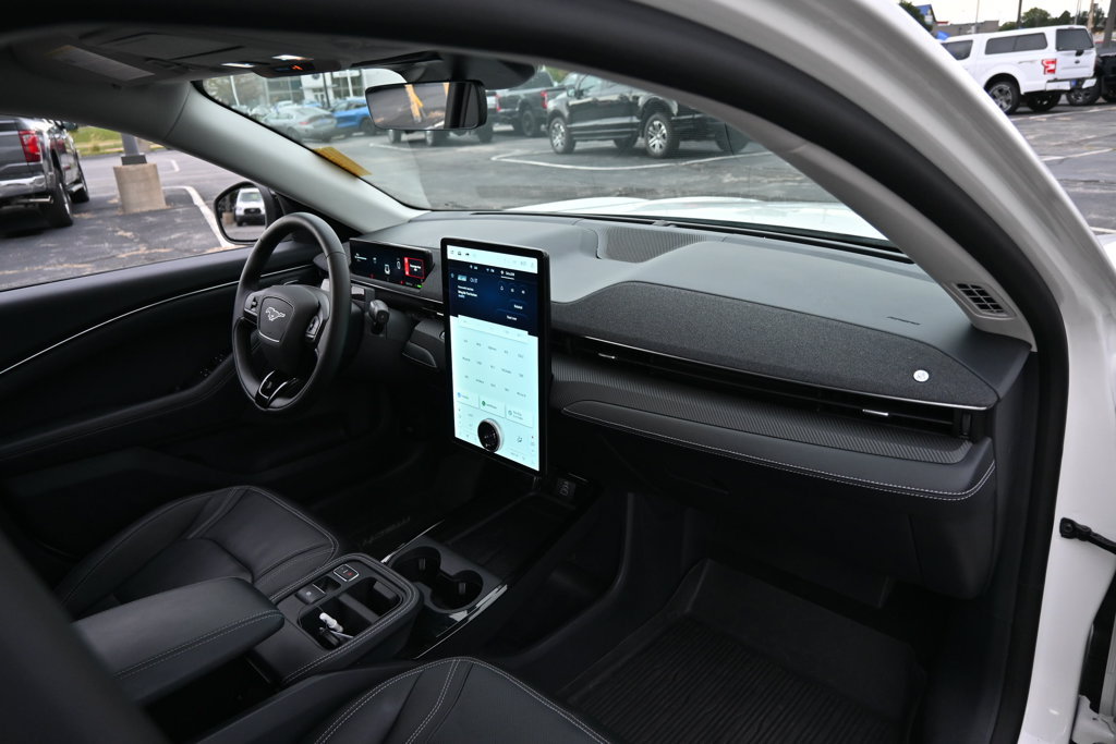 Certified 2025 Ford Mustang Mach-E Premium AWD/4WD image 25