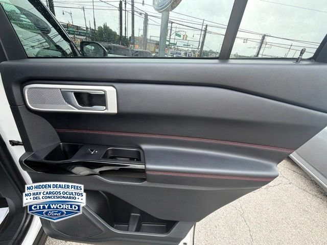Certified 2022 Ford Explorer ST-Line AWD/4WD image 7