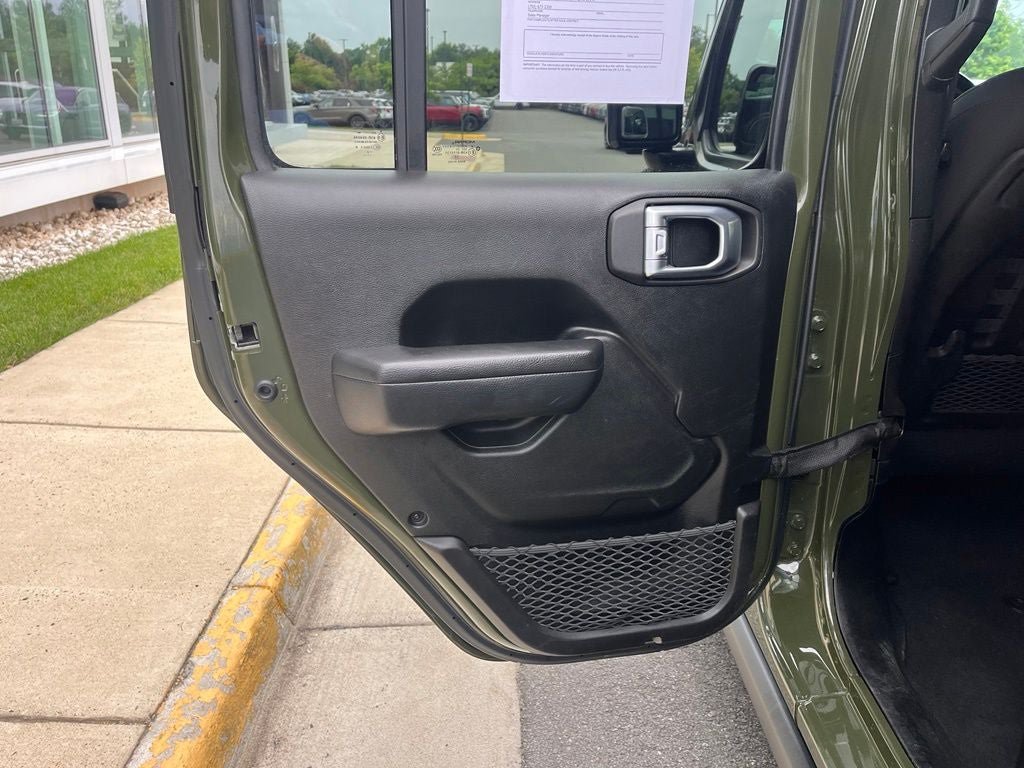 Used 2022 Jeep Wrangler Unlimited Rubicon 4xe AWD/4WD image 19