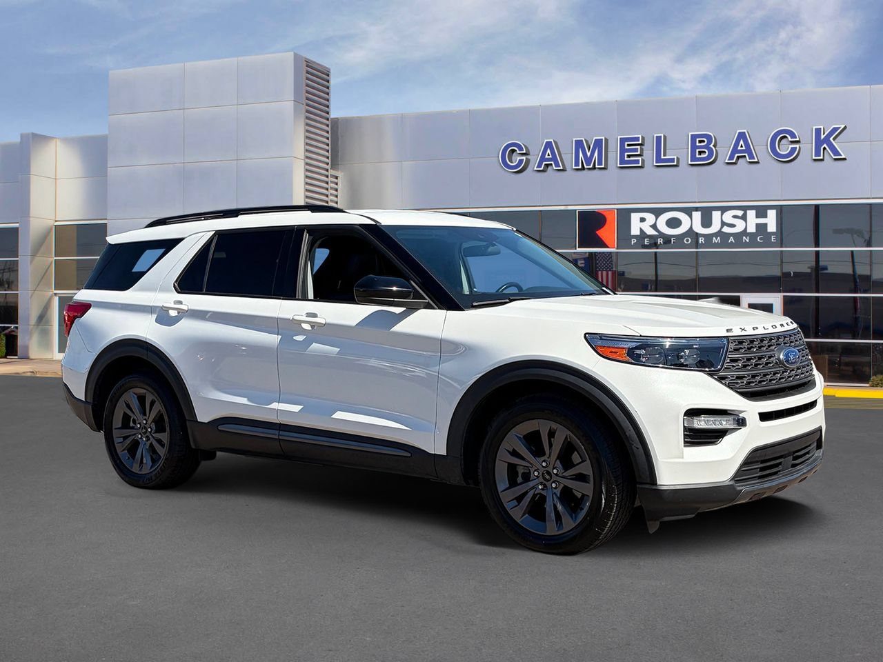 Certified 2022 Ford Explorer XLT w/ Equipment Group 202A RWD image 8