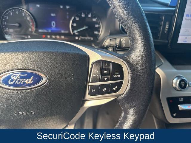 Certified 2021 Ford Explorer XLT w/ Equipment Group 202A image 19