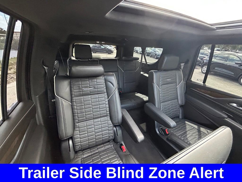 Used 2024 Cadillac Escalade ESV Premium Luxury Platinum image 31