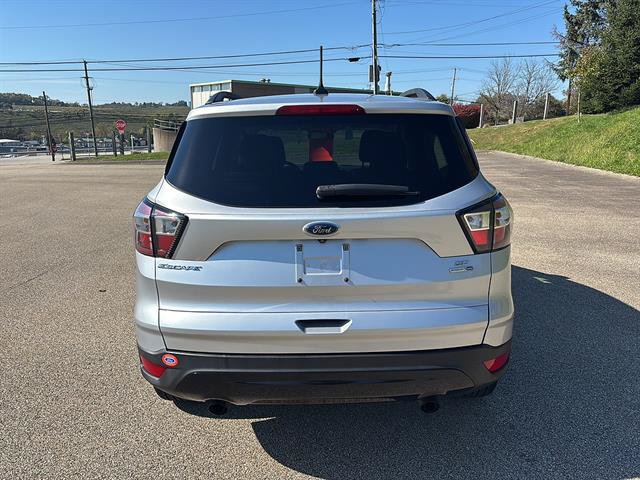 Certified 2018 Ford Escape SE w/ SE Sport Appearance Package AWD/4WD image 3