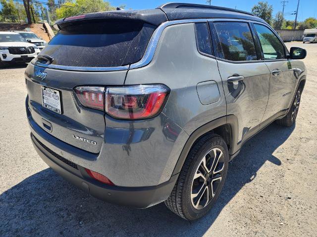 Used 2023 Jeep Compass Limited image 6