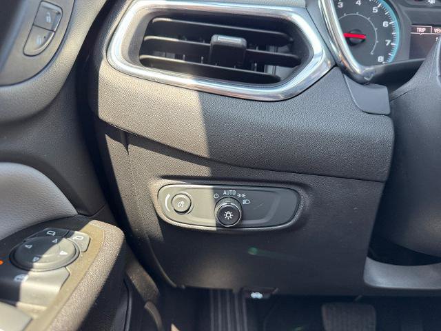 Used 2024 Chevrolet Equinox LS w/ Driver Confidence II Package FWD image 20