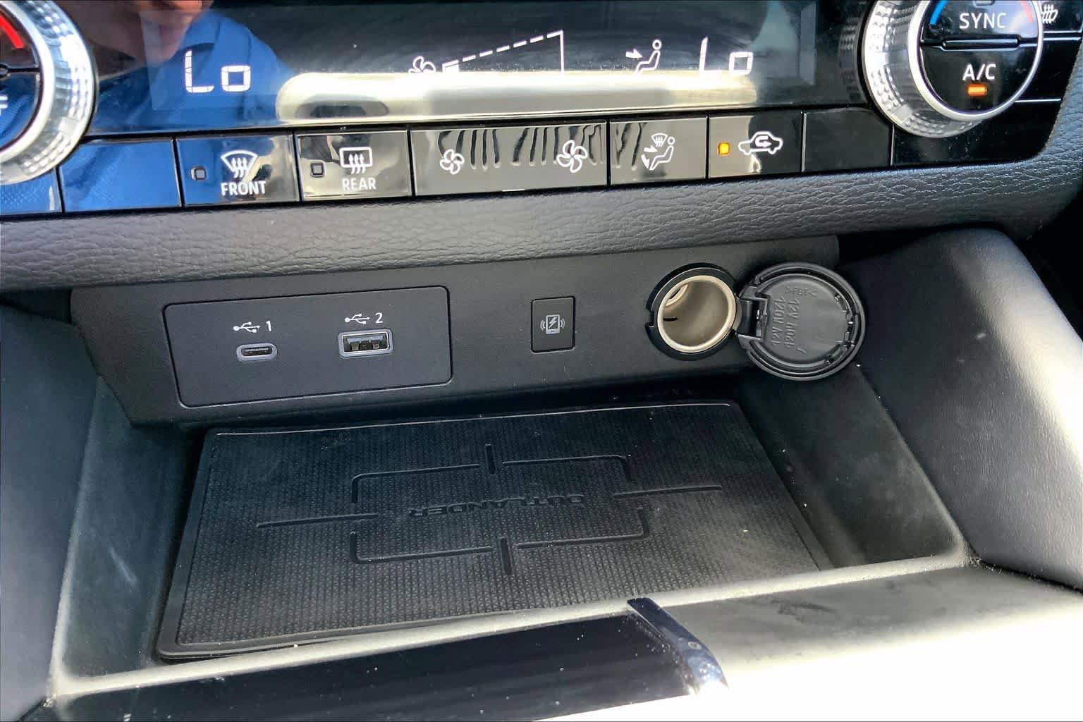 Used 2024 Mitsubishi Outlander SE FWD image 31