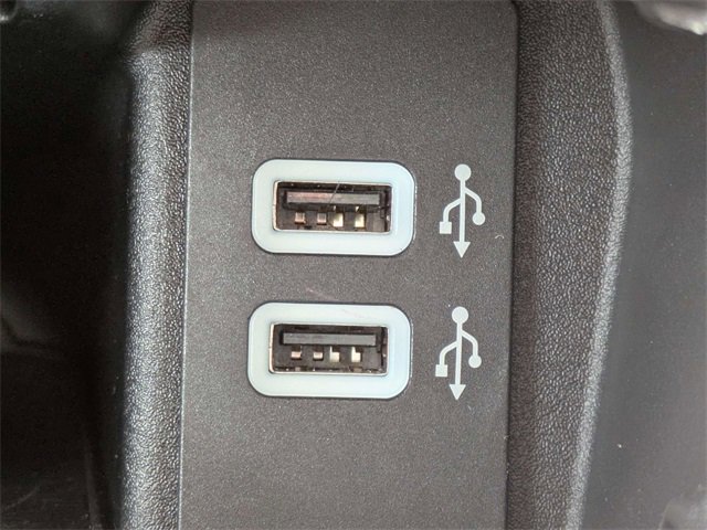 Certified 2017 Ford Edge Titanium w/ Technology Package image 22