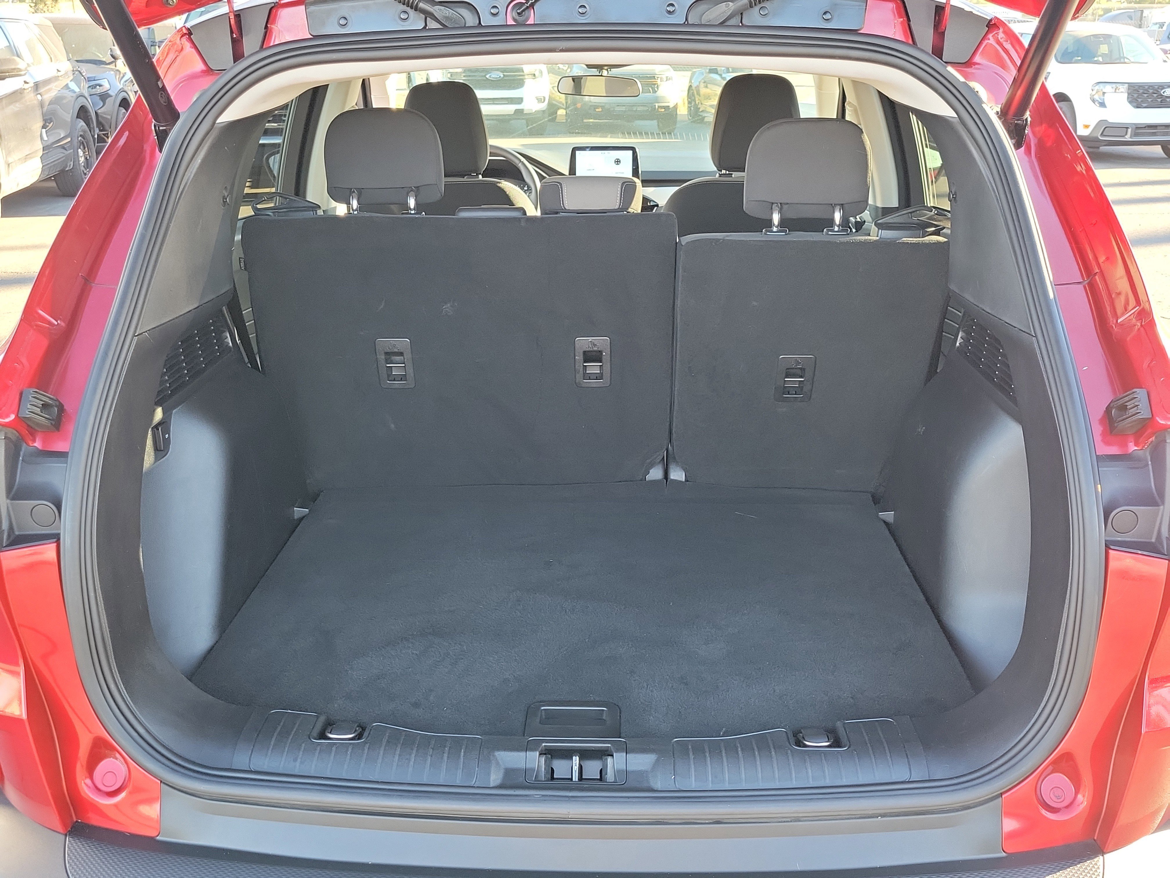 Certified 2022 Ford Escape SE w/ SE Sport Appearance Package image 13