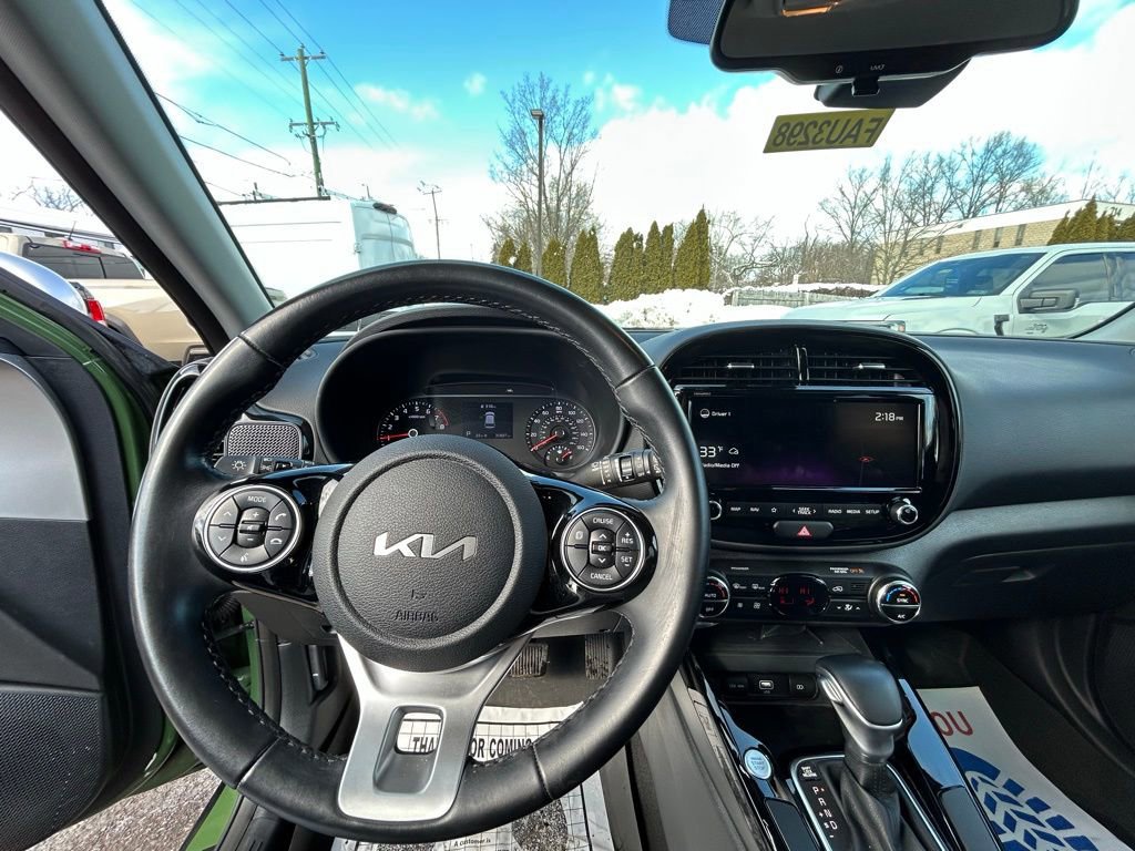 Used 2022 Kia Soul X-Line image 22