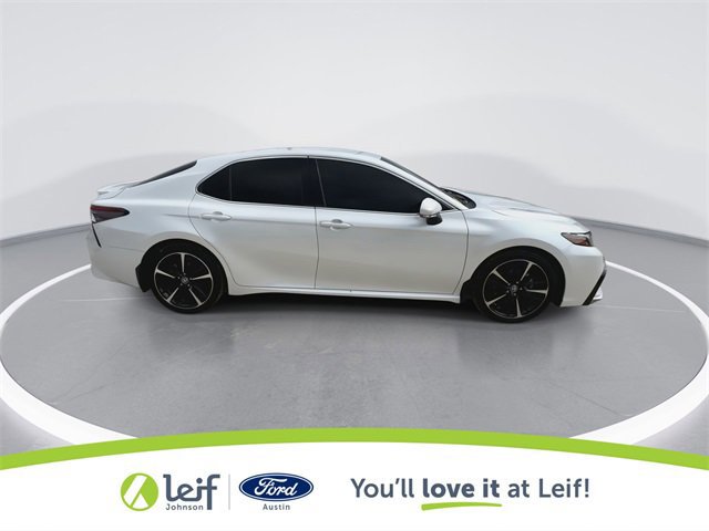 Used 2023 Toyota Camry XSE image 4