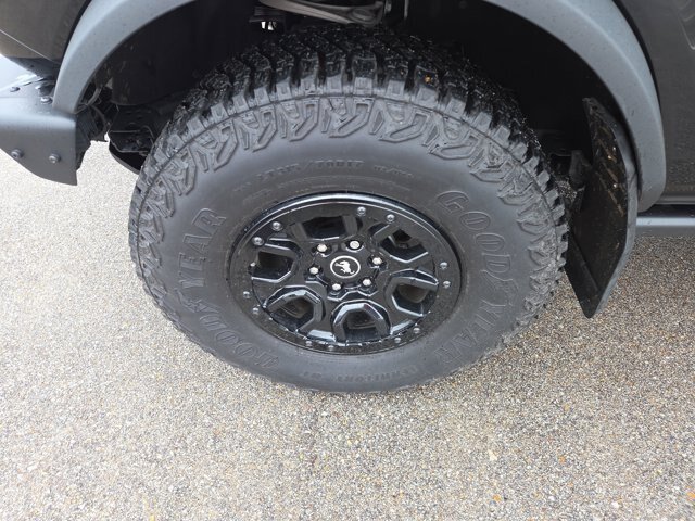 Certified 2024 Ford Bronco Wildtrak AWD/4WD image 9