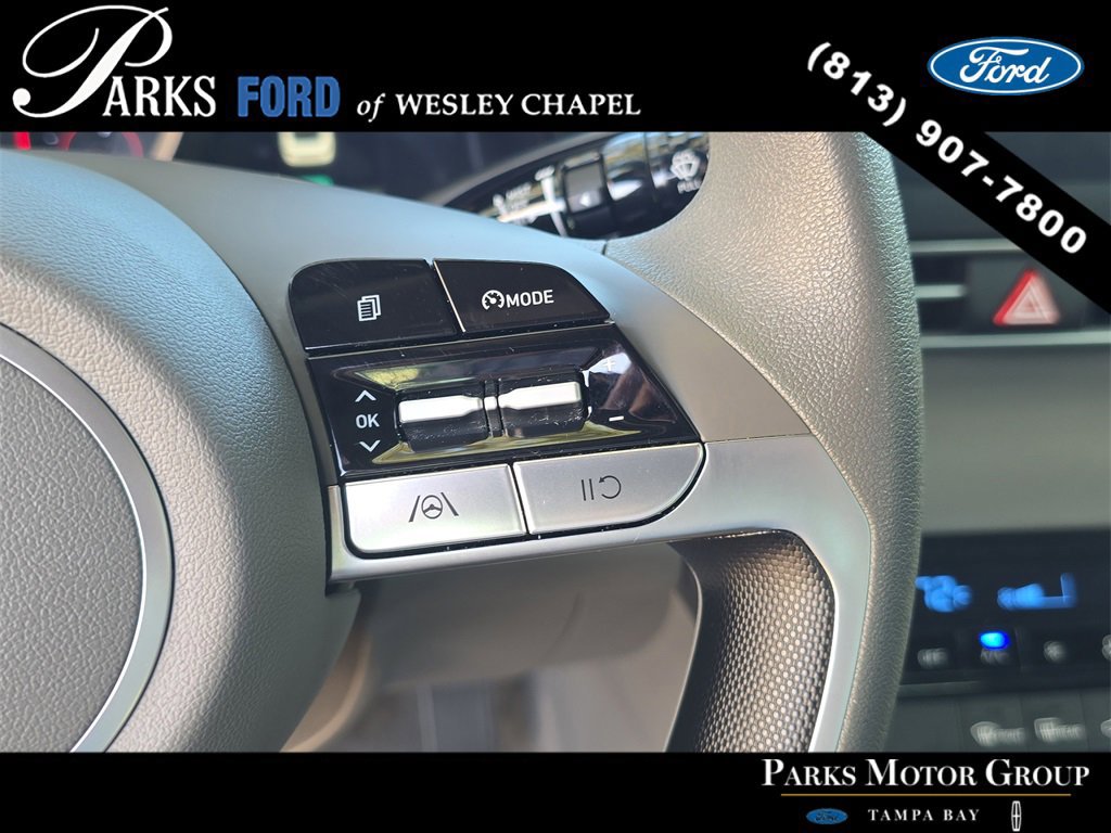 Used 2023 Hyundai Elantra SEL image 27