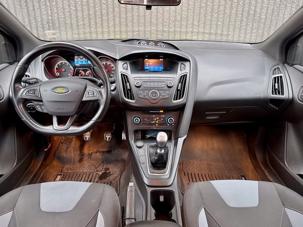 Certified 2018 Ford Focus ST image 31