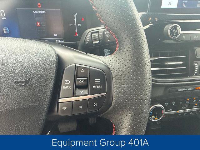Certified 2025 Ford Escape ST-Line Select AWD/4WD image 15