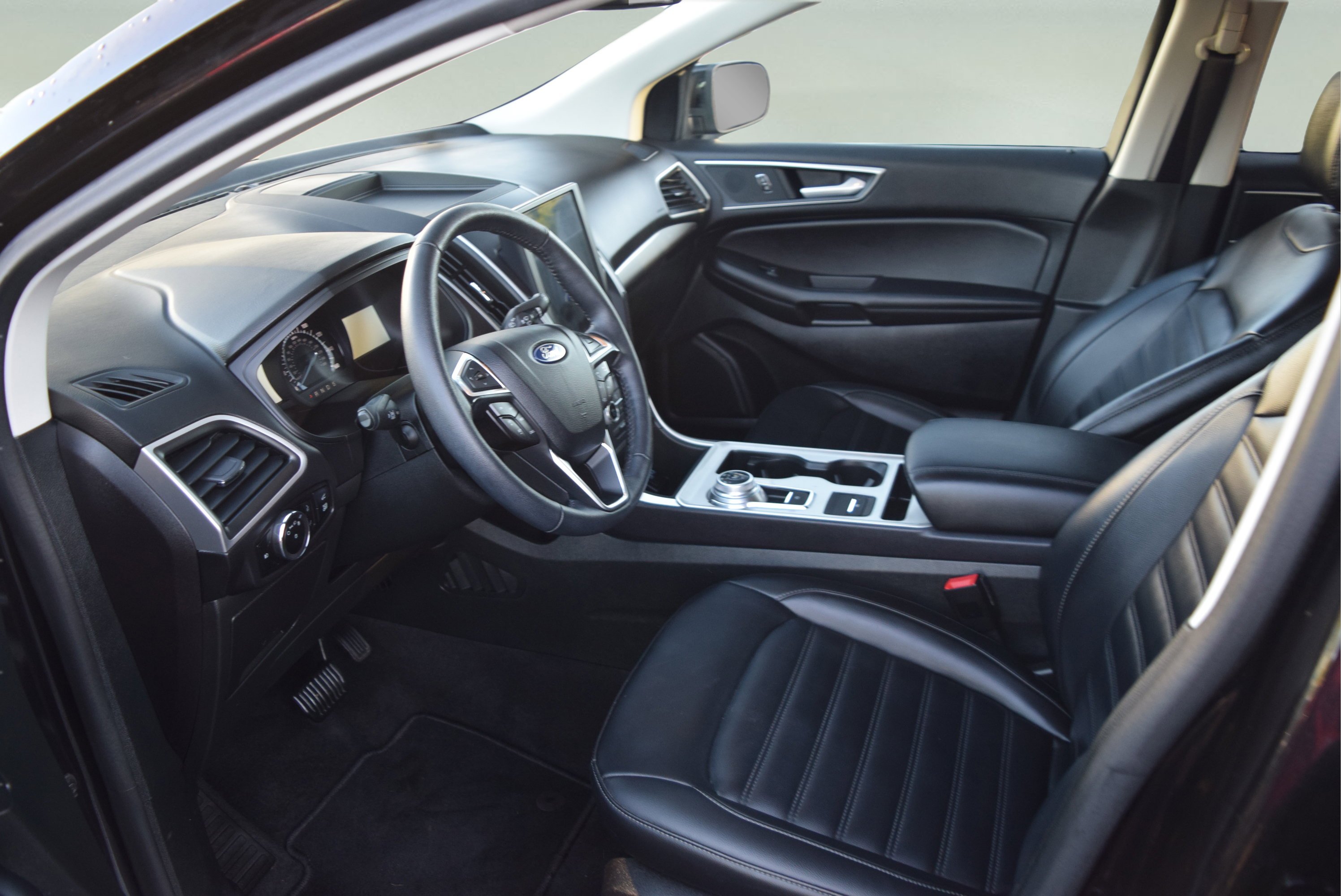 Certified 2024 Ford Edge SEL w/ Convenience Package AWD/4WD image 9