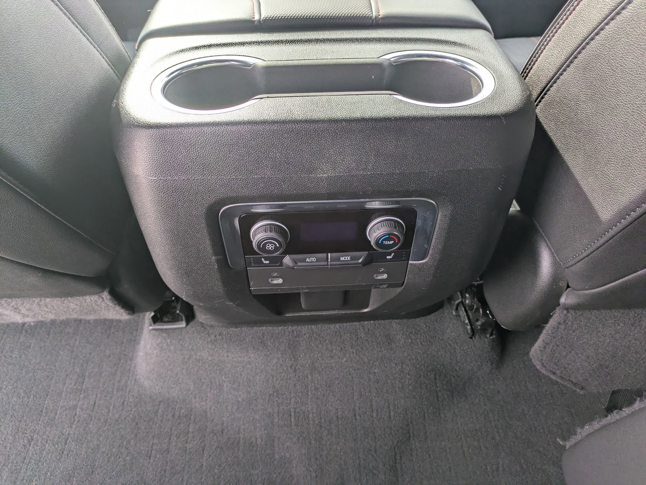 Used 2022 Chevrolet Tahoe RST w/ Sport Performance Package image 35