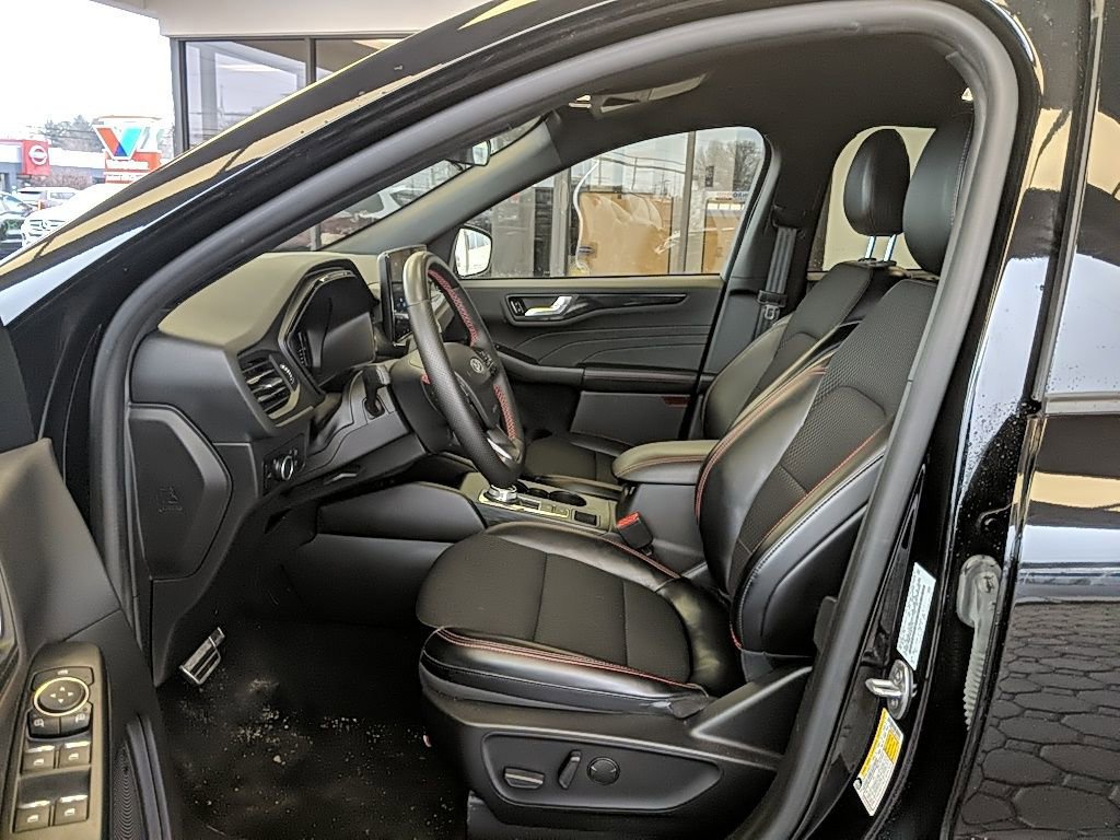Certified 2024 Ford Escape ST-Line w/ Tech Pack #1 image 12