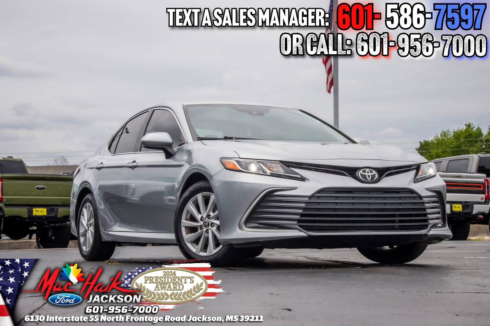 Used 2022 Toyota Camry LE FWD image 1