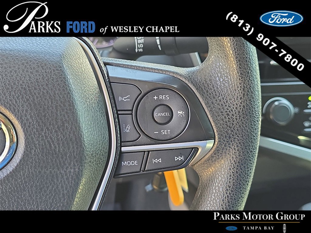 Used 2021 Toyota Camry LE image 29