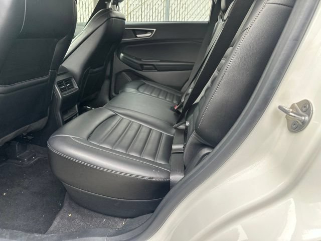 Certified 2023 Ford Edge SEL w/ Convenience Package AWD/4WD image 9