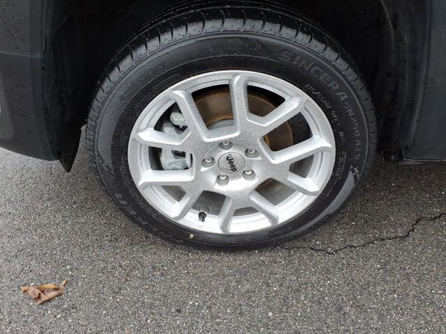 Used 2023 Jeep Renegade Latitude image 15