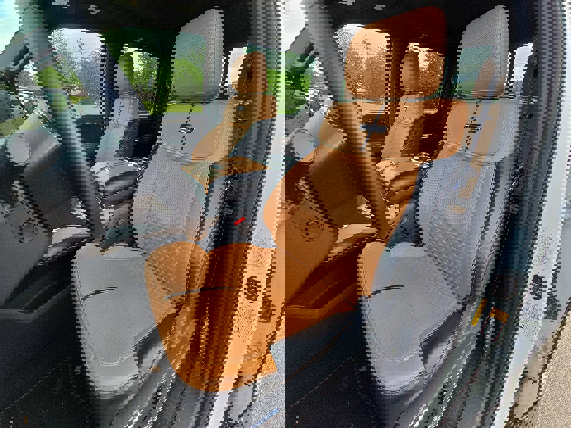 Certified 2023 Ford F150 Platinum w/ Equipment Group 701A High image 11