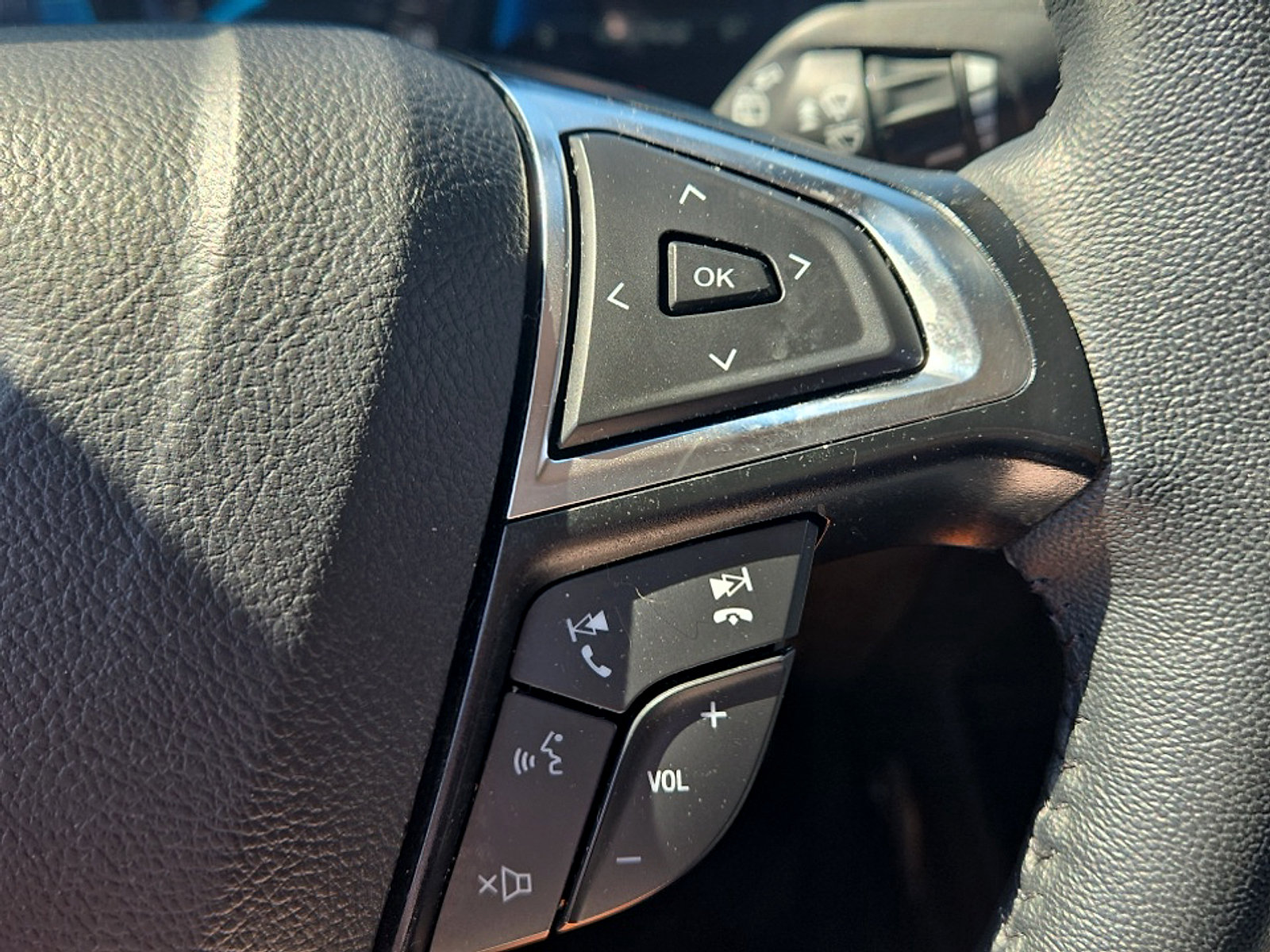 Certified 2023 Ford Edge SEL w/ Convenience Package AWD/4WD image 14