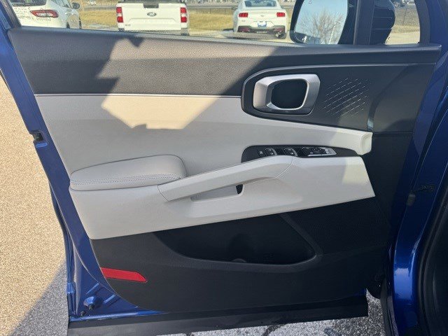 Used 2021 Kia Sorento S w/ Panoramic Sunroof Package image 11