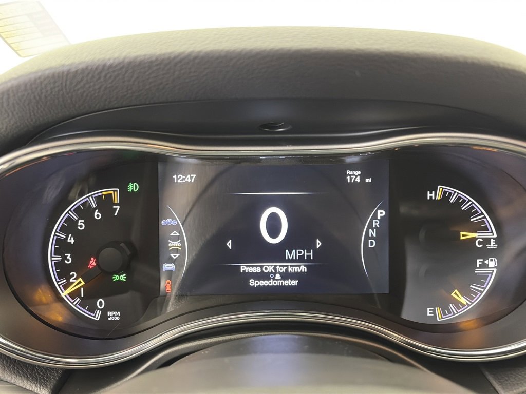 Used 2022 Jeep Grand Cherokee Laredo X image 15