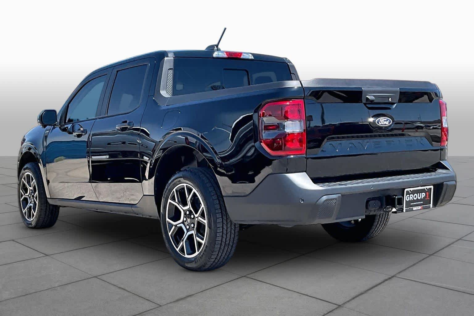 Certified 2025 Ford Maverick Lariat w/ 4K Tow Package AWD/4WD image 11