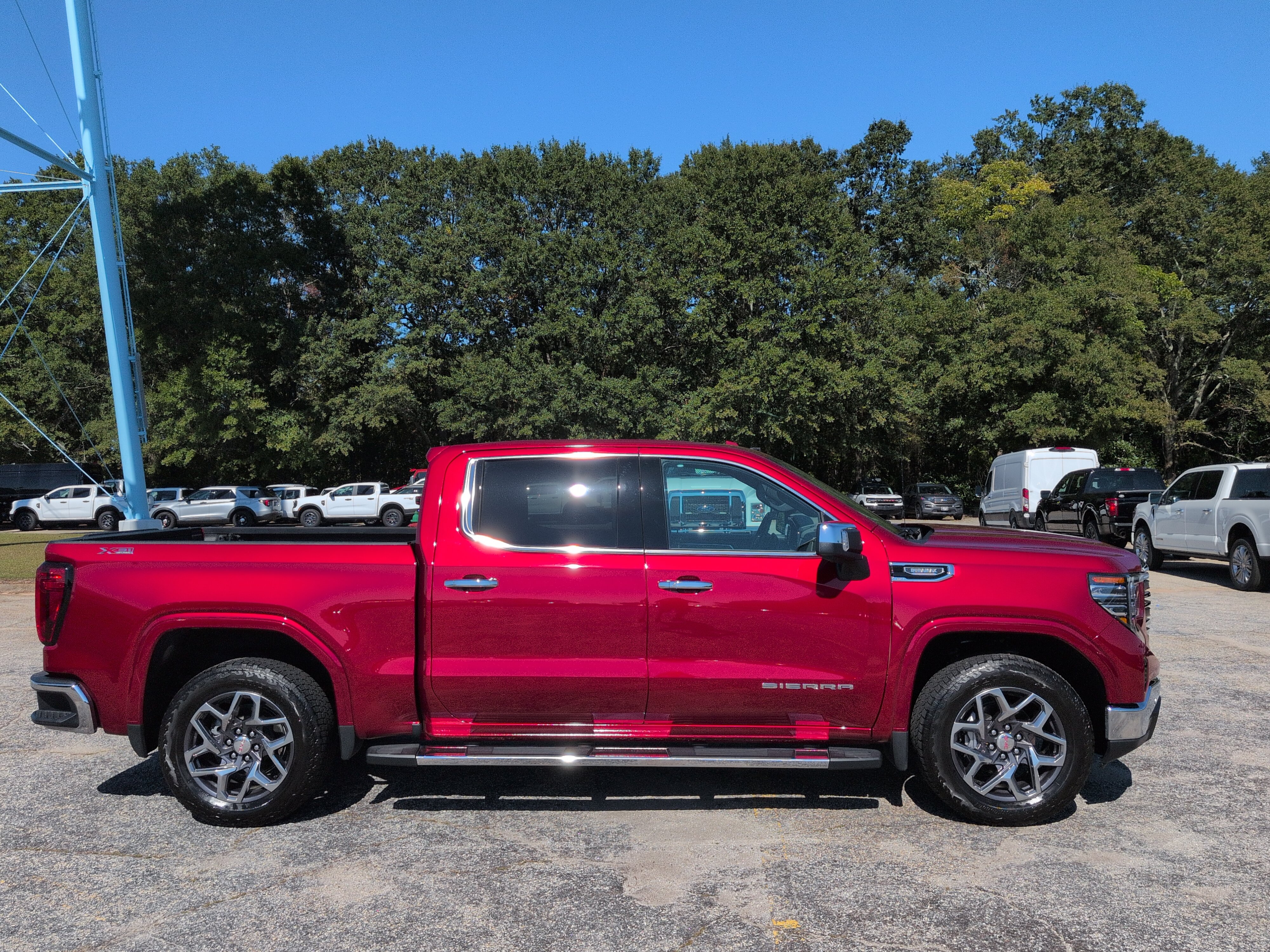 Used 2025 GMC Sierra 1500 SLT w/ SLT Premium Plus Package AWD/4WD image 2