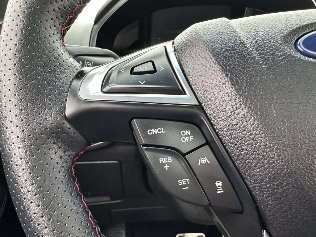Certified 2024 Ford Edge ST w/ Equipment Group 401A AWD/4WD image 16